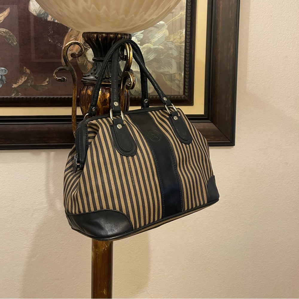 Elegant Black and Tan Striped Women's Bag - Picture 2 of 16